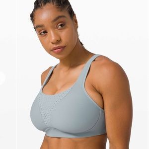 Lululemon Run Times Bra 34D 
Blue Cast
